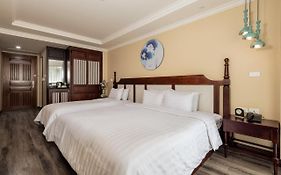 Hanoi Golden Lotus Aman Hotel